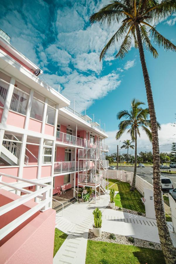 The Pink Hotel Coolangatta Gold Coast Exterior foto