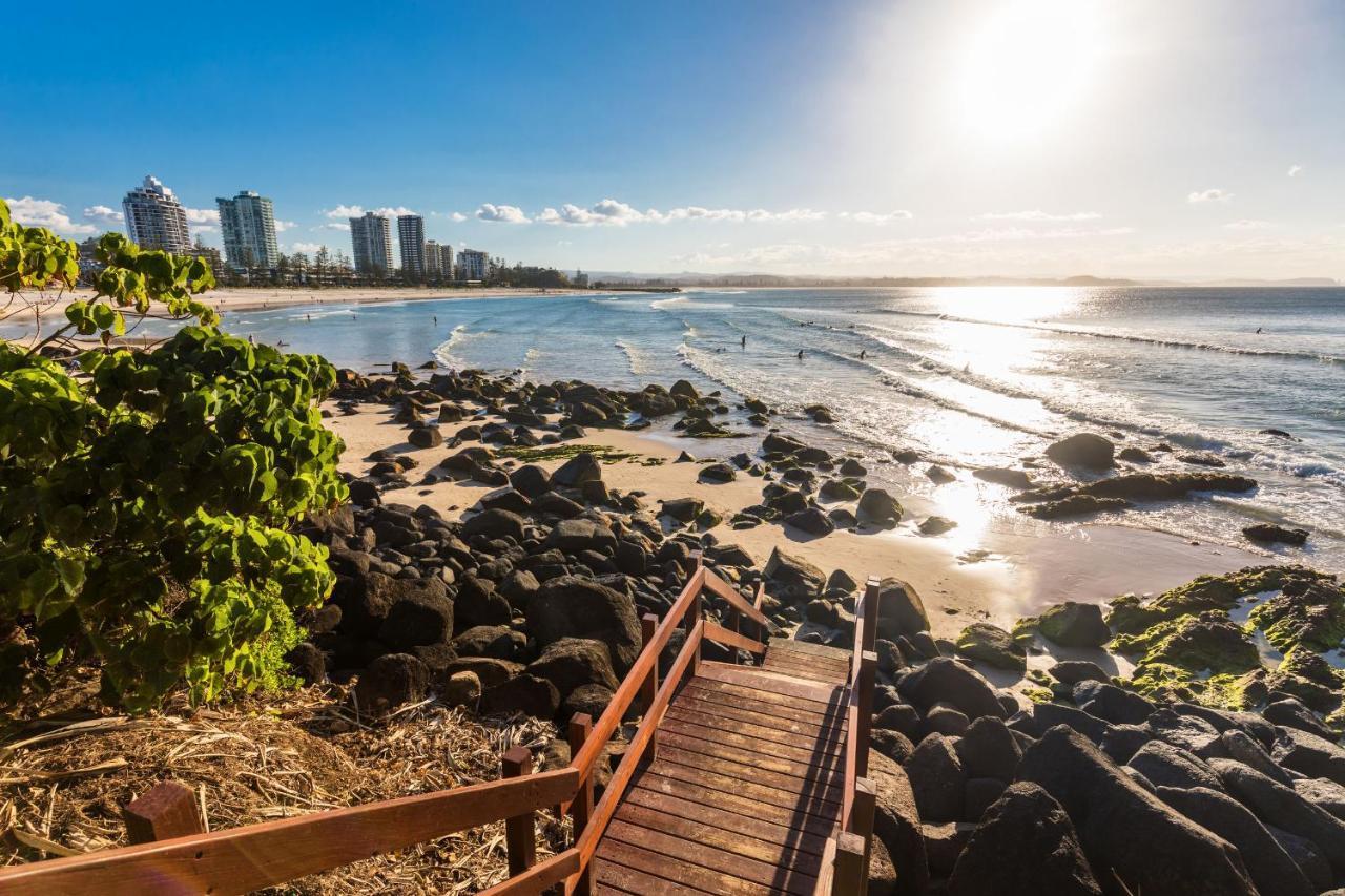 The Pink Hotel Coolangatta Gold Coast Exterior foto